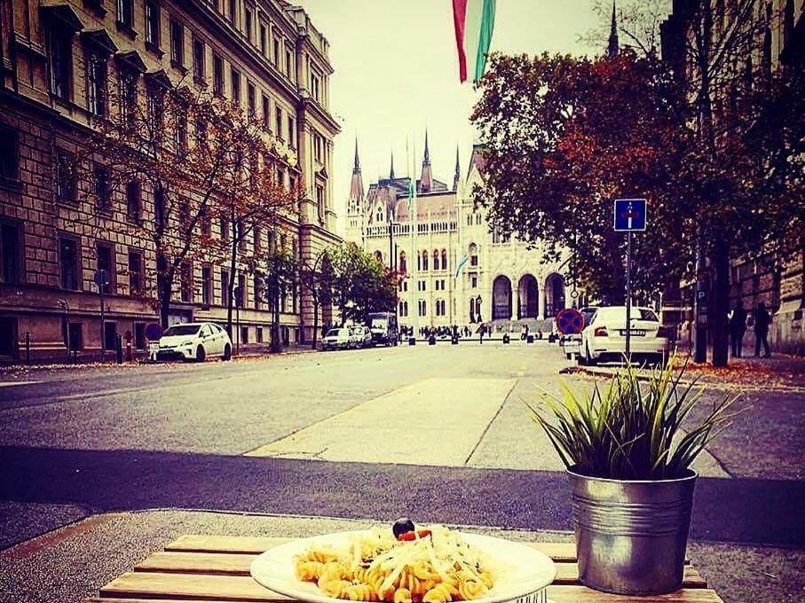 Parliament Alkotmany Utca 4
